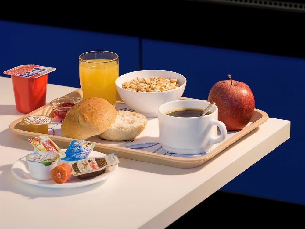 Ibis Budget Rennes Route De Saint Malo Montgermont Exterior photo