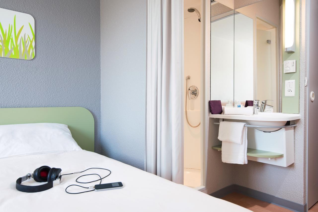 Ibis Budget Rennes Route De Saint Malo Montgermont Exterior photo