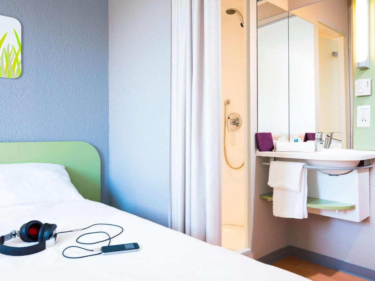 Ibis Budget Rennes Route De Saint Malo Montgermont Exterior photo